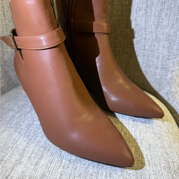 NWT Kenneth Cole Reaction Women’s Emmie Brown Wedge Boot Size 9 - Picture 4 of 13